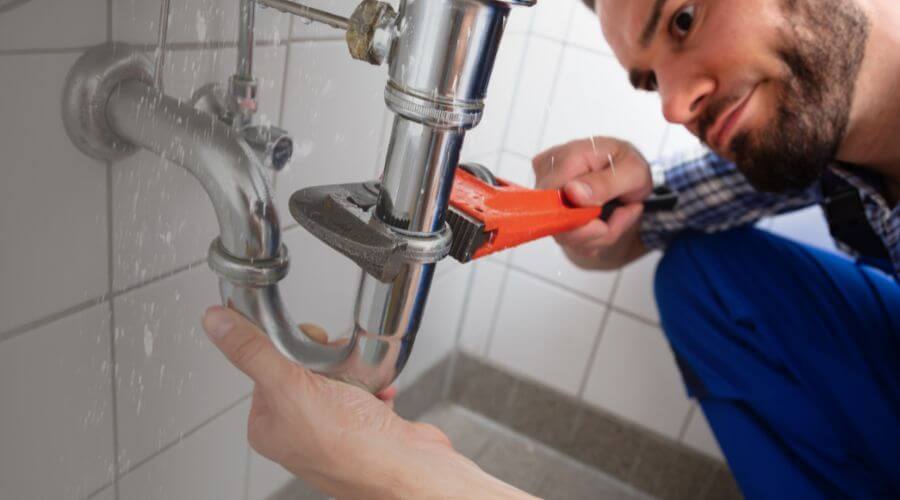 Expert burst pipe repair services in Flagtown, NJ